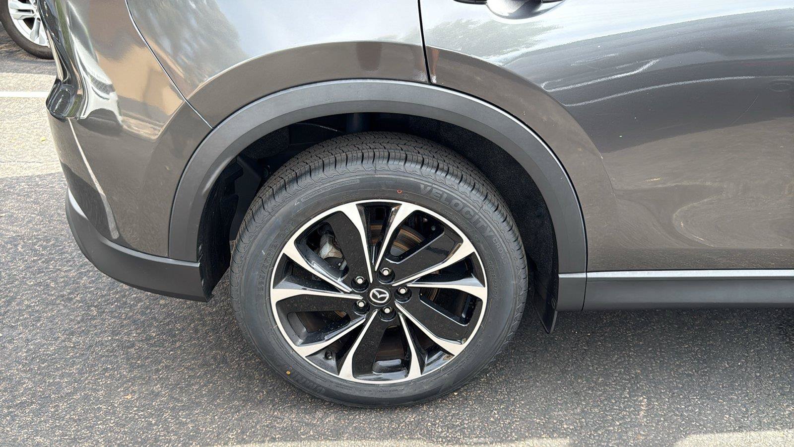 Used 2022 MAZDA CX-5 AWD 2.5 S w/ Premium Package image 6