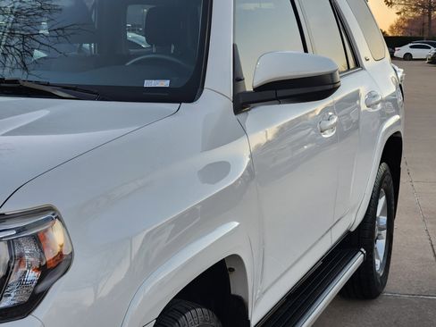 Used 2016 Toyota 4Runner SR5 image 9