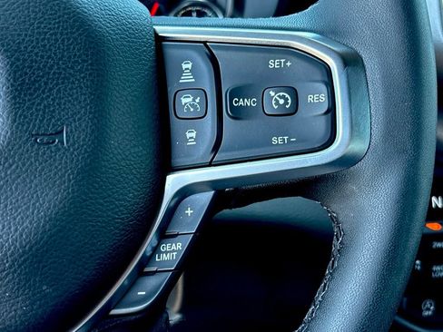 Used 2025 RAM 1500 Big Horn AWD/4WD image 16
