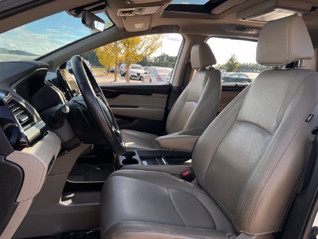 Used 2019 Honda Odyssey Elite image 11