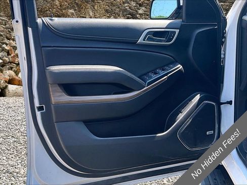 Used 2020 GMC Yukon Denali w/ Denali Premium Package AWD/4WD image 19
