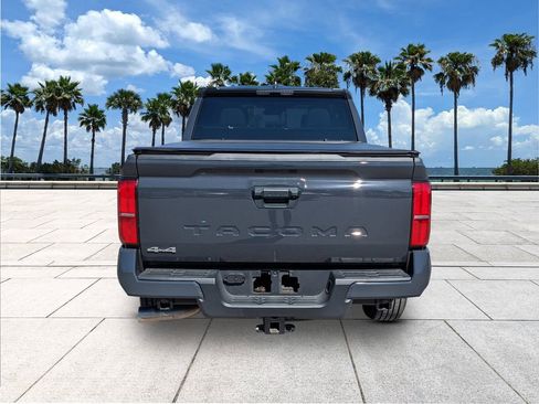 Used 2025 Toyota Tacoma SR5 image 7