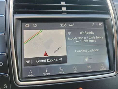 Certified 2023 Lincoln Nautilus AWD w/ Premium Package image 19