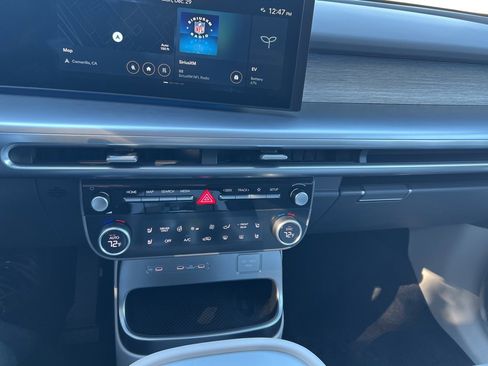 Used 2026 Hyundai Ioniq 9 Limited image 14