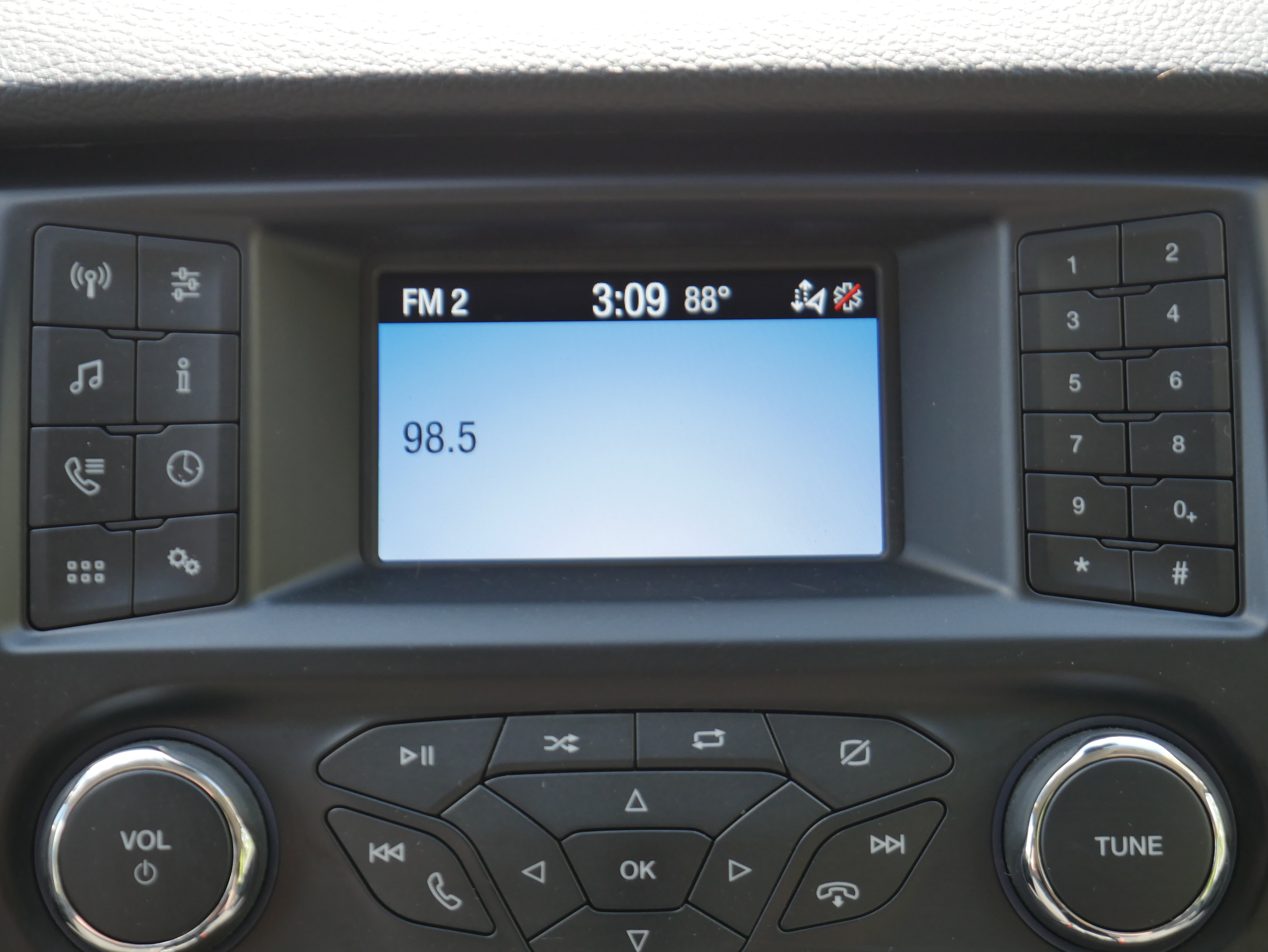 Used 2023 Ford Ranger XL w/ Equipment Group 101A High AWD/4WD image 17