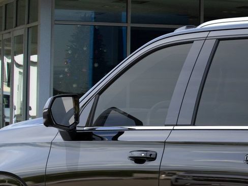 New 2026 Chevrolet Suburban LT w/ Comfort Package RWD image 12