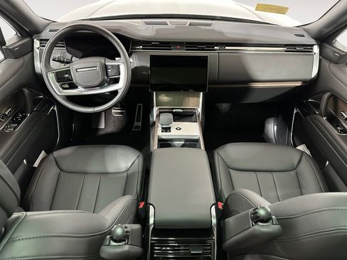 New 2026 Land Rover Range Rover Long Wheelbase SE AWD/4WD image 10