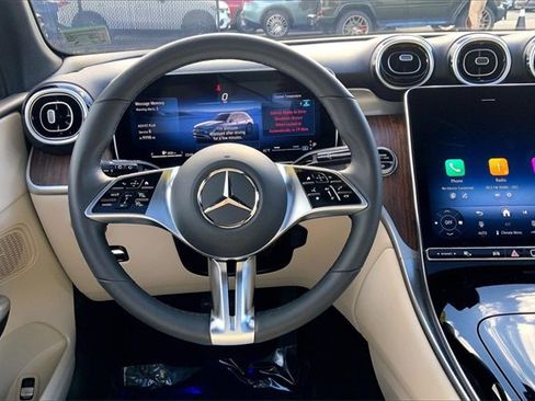 Used 2025 Mercedes-Benz GLC 300 GLC 300 image 4