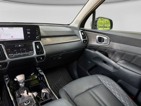 Used 2023 Kia Sorento SX Prestige AWD/4WD image 19