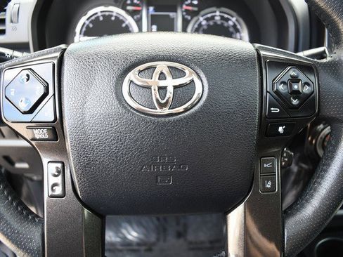 Certified 2021 Toyota 4Runner TRD Off-Road Premium w/ Moonroof Package image 31