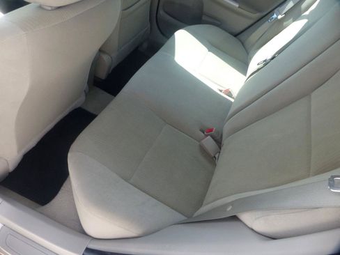 Used 2013 Toyota Corolla LE FWD image 13