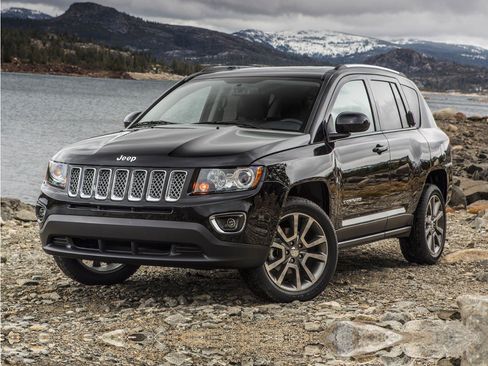 Used 2016 Jeep Compass High Altitude FWD image 1