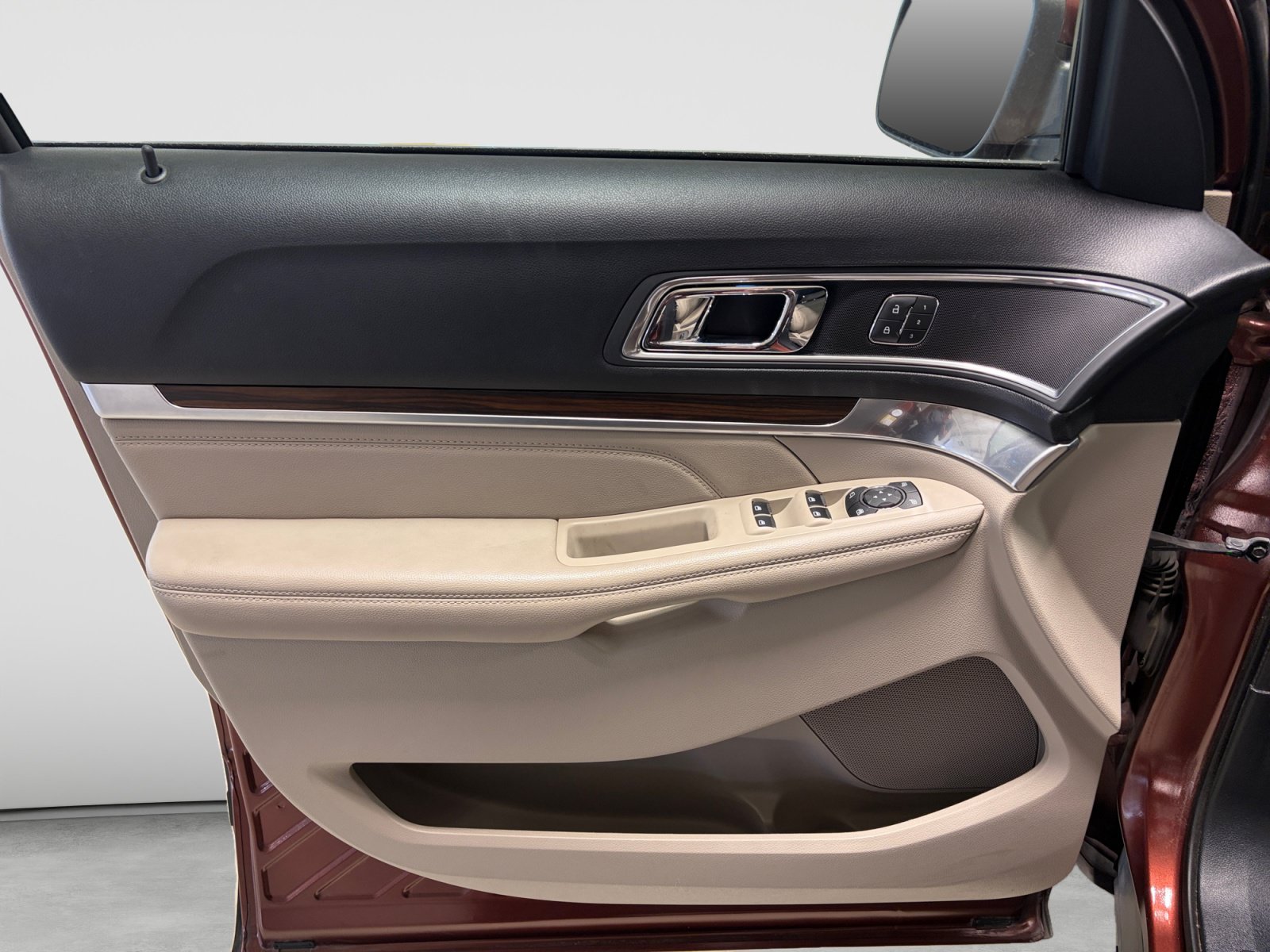 Used 2018 Ford Explorer Limited FWD image 10