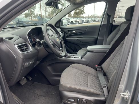 Used 2024 Chevrolet Equinox LT image 17