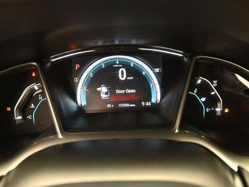 Used 2018 Honda Civic EX image 4