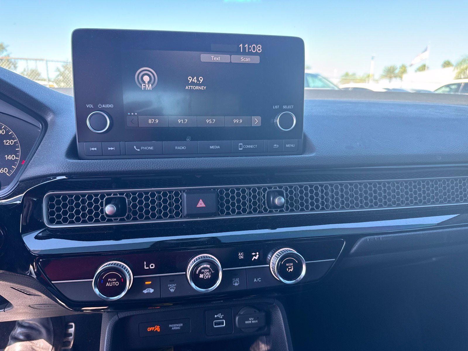 Used 2024 Honda Civic Sport image 13