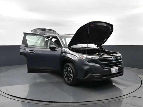 Used 2025 Subaru Forester AWD/4WD image 35