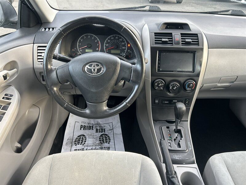 Used 2013 Toyota Corolla L FWD image 11