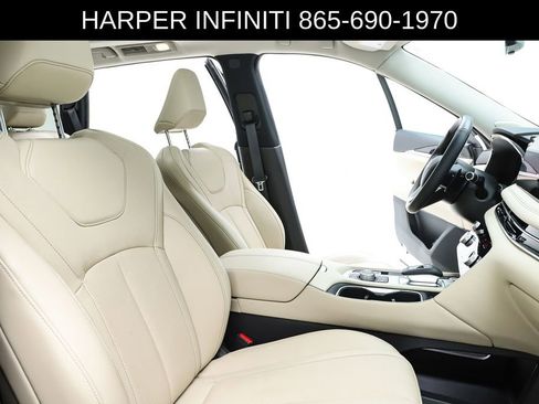 Used 2023 INFINITI QX60 Sensory w/ Cargo Package AWD/4WD image 36
