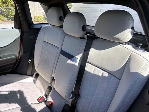 Certified 2025 MINI Cooper S image 27