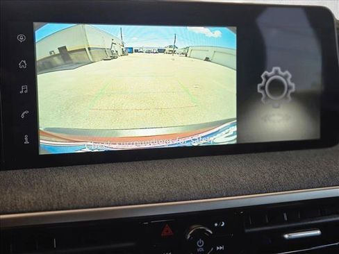Used 2025 Nissan Kicks SV AWD/4WD image 14