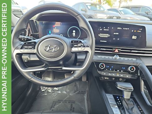 Certified 2023 Hyundai Elantra Limited FWD image 15
