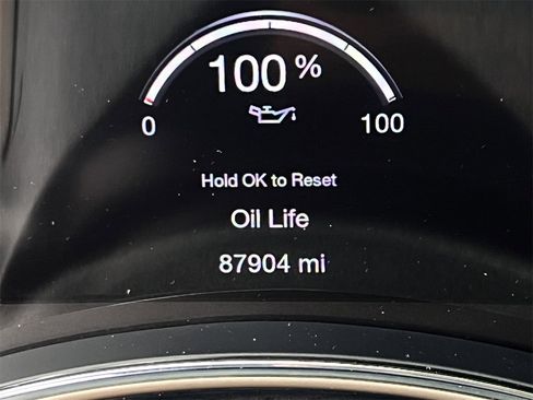 Used 2017 Jeep Grand Cherokee Limited w/ Luxury Group II image 13