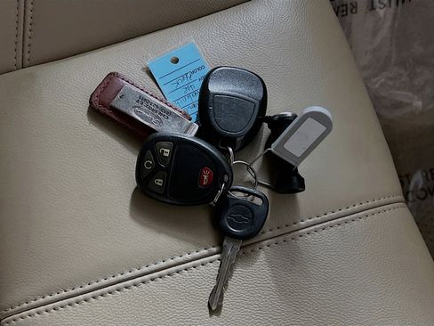 Used 2011 Chevrolet Avalanche LT w/ Luxury Package image 34