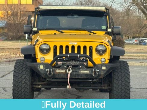 Used 2015 Jeep Wrangler Unlimited Rubicon w/ Connectivity Group image 12