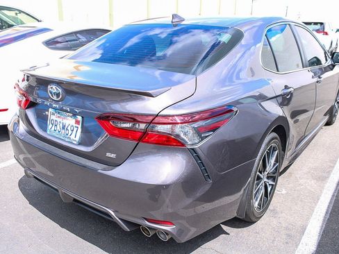Used 2022 Toyota Camry SE w/ Convenience Package FWD image 15