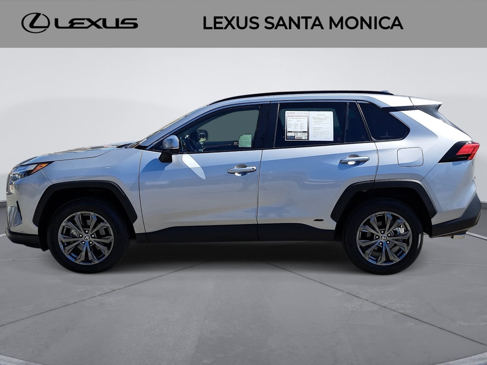 Used 2023 Toyota RAV4 XLE Premium AWD/4WD image 8