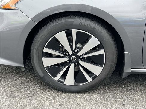 Certified 2021 Nissan Altima 2.5 SV image 9