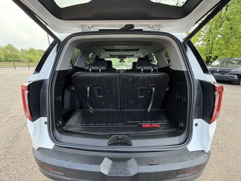 Used 2023 GMC Acadia SLT w/ Elevation Edition AWD/4WD image 25