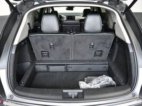 Used 2025 Acura MDX FWD w/ Technology Package image 15