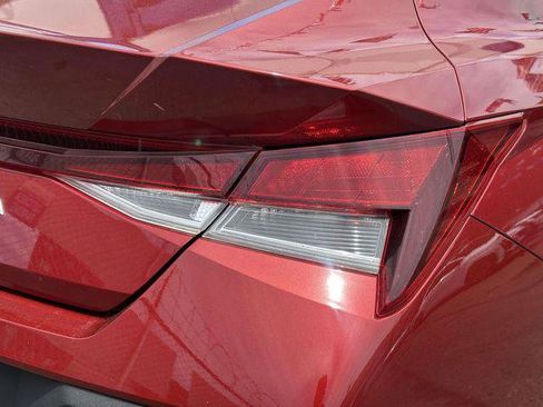 Certified 2024 Hyundai Elantra SEL FWD image 11