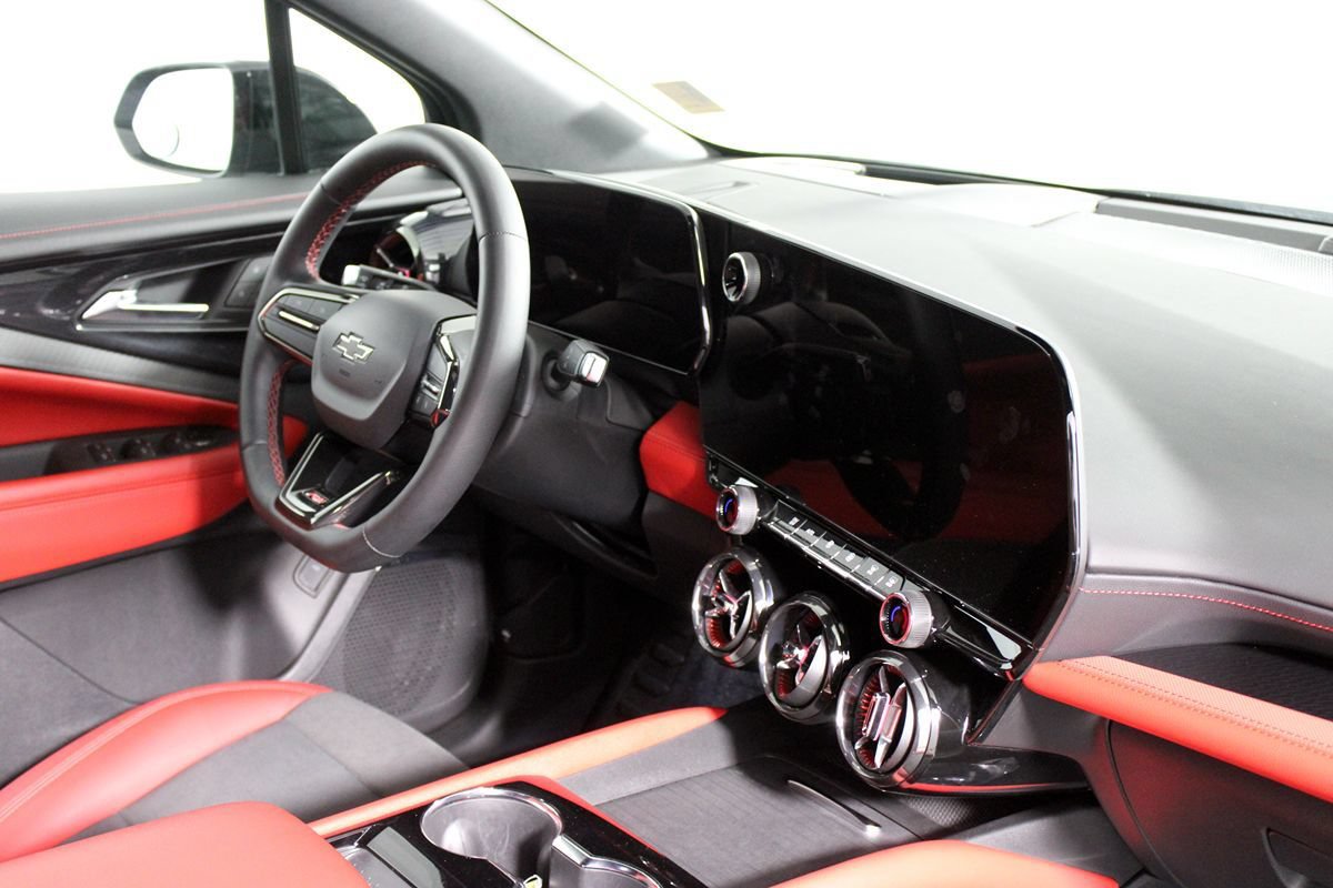 Used 2024 Chevrolet Blazer EV RS RWD image 10