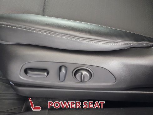 Used 2022 Buick Encore GX Select w/ Sport Touring Package FWD image 15