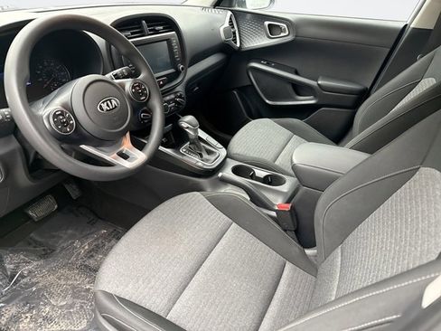Used 2020 Kia Soul S image 10