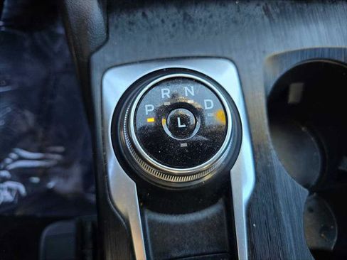 Used 2024 Ford Escape ST-Line image 36