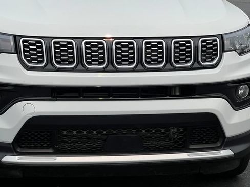 Used 2026 Jeep Compass Limited AWD/4WD image 42