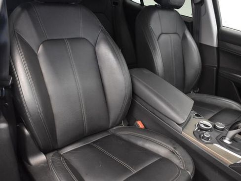 Used 2018 Alfa Romeo Stelvio Ti AWD/4WD image 6