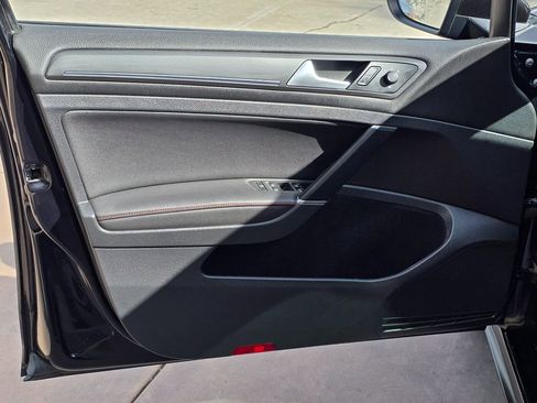 Used 2021 Volkswagen GTI SE image 28