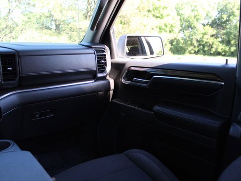 Used 2023 GMC Sierra 1500 Elevation AWD/4WD image 12