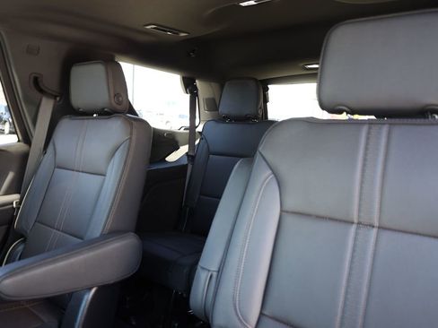 Used 2025 Chevrolet Tahoe High Country w/ Sun And Tow Package AWD/4WD image 18