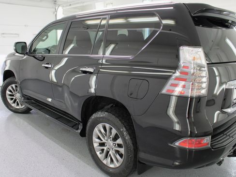 Used 2020 Lexus GX 460 Premium image 16