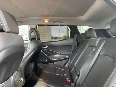 Used 2017 Hyundai Santa Fe Sport FWD image 8