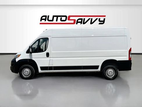 Used 2024 RAM ProMaster 2500 FWD image 4