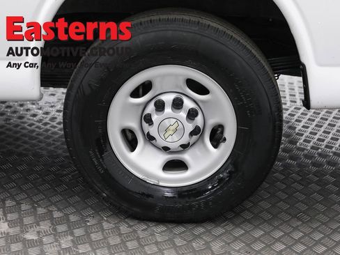 Used 2023 Chevrolet Express 3500 LS image 30