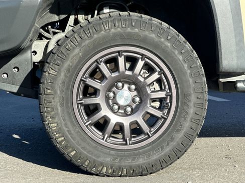 Used 2021 Chevrolet Colorado ZR2 w/ Colorado ZR2 Bison Edition image 21