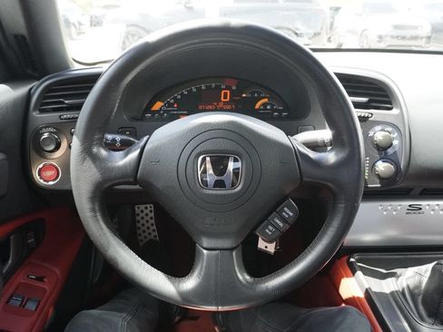 Used 2005 Honda S2000 image 9